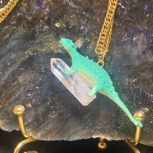 Upcycled Dinosaur Necklace Vintage Gold Chain Clear Quartz Crystal Pendant - Picture 1 of 3